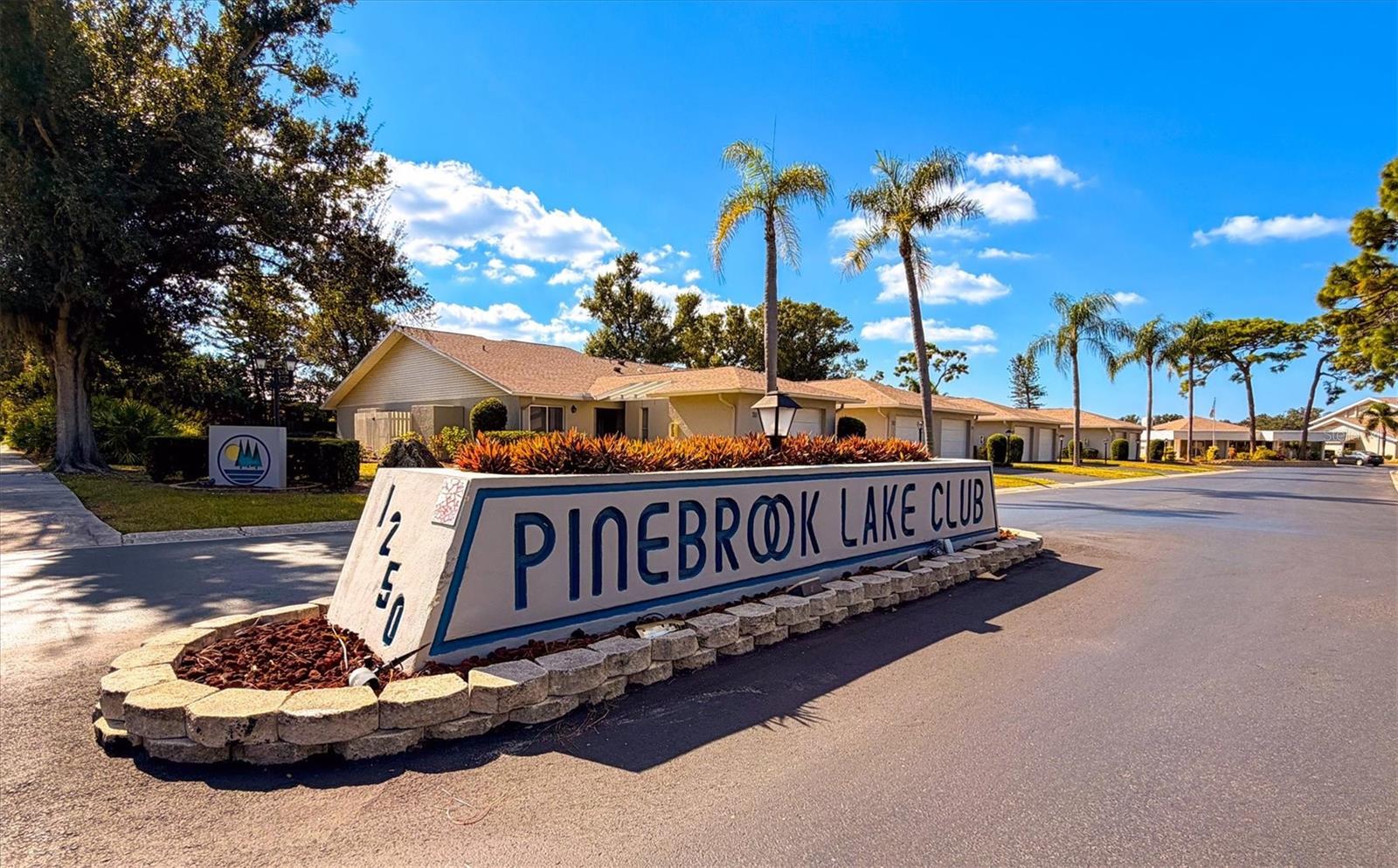 PINEBROOK LAKE CLUB PH 1 - Residential