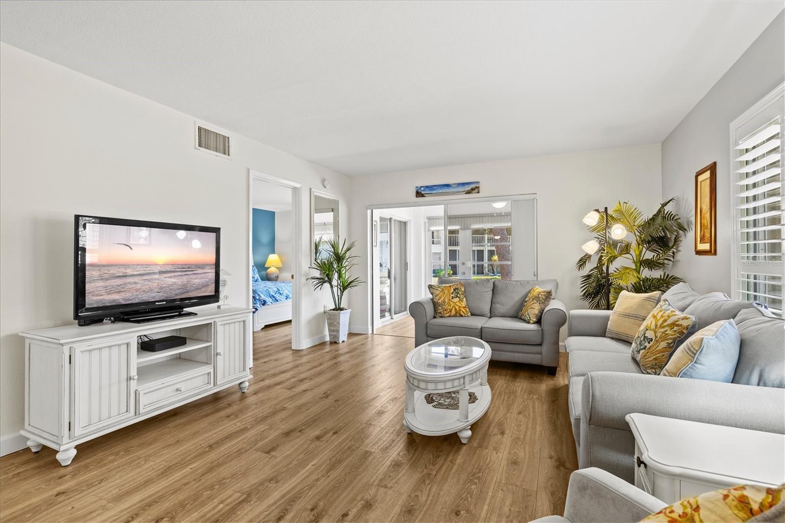PINEBROOK LAKE CLUB PH 1 - Residential
