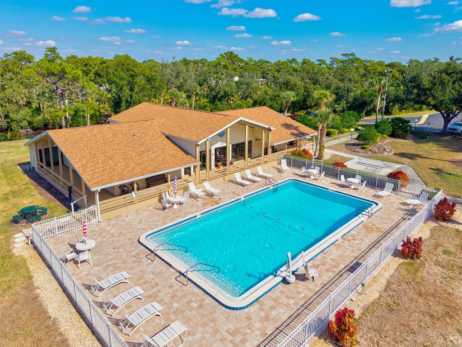 PINEBROOK LAKE CLUB PH 1 - Residential