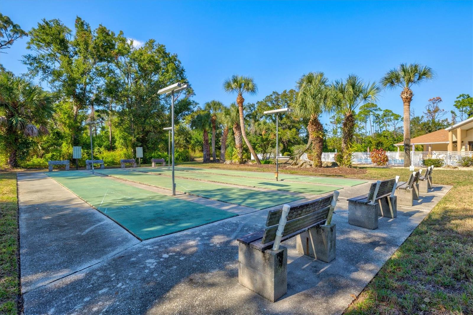 PINEBROOK LAKE CLUB PH 1 - Residential