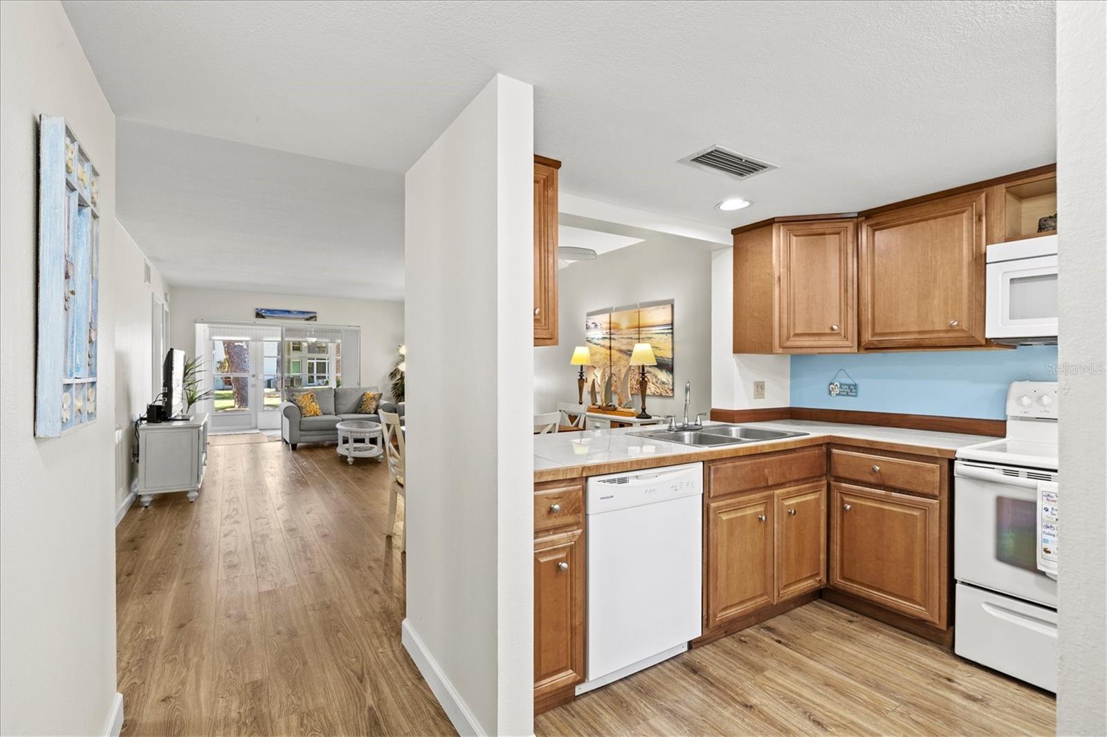 PINEBROOK LAKE CLUB PH 1 - Residential