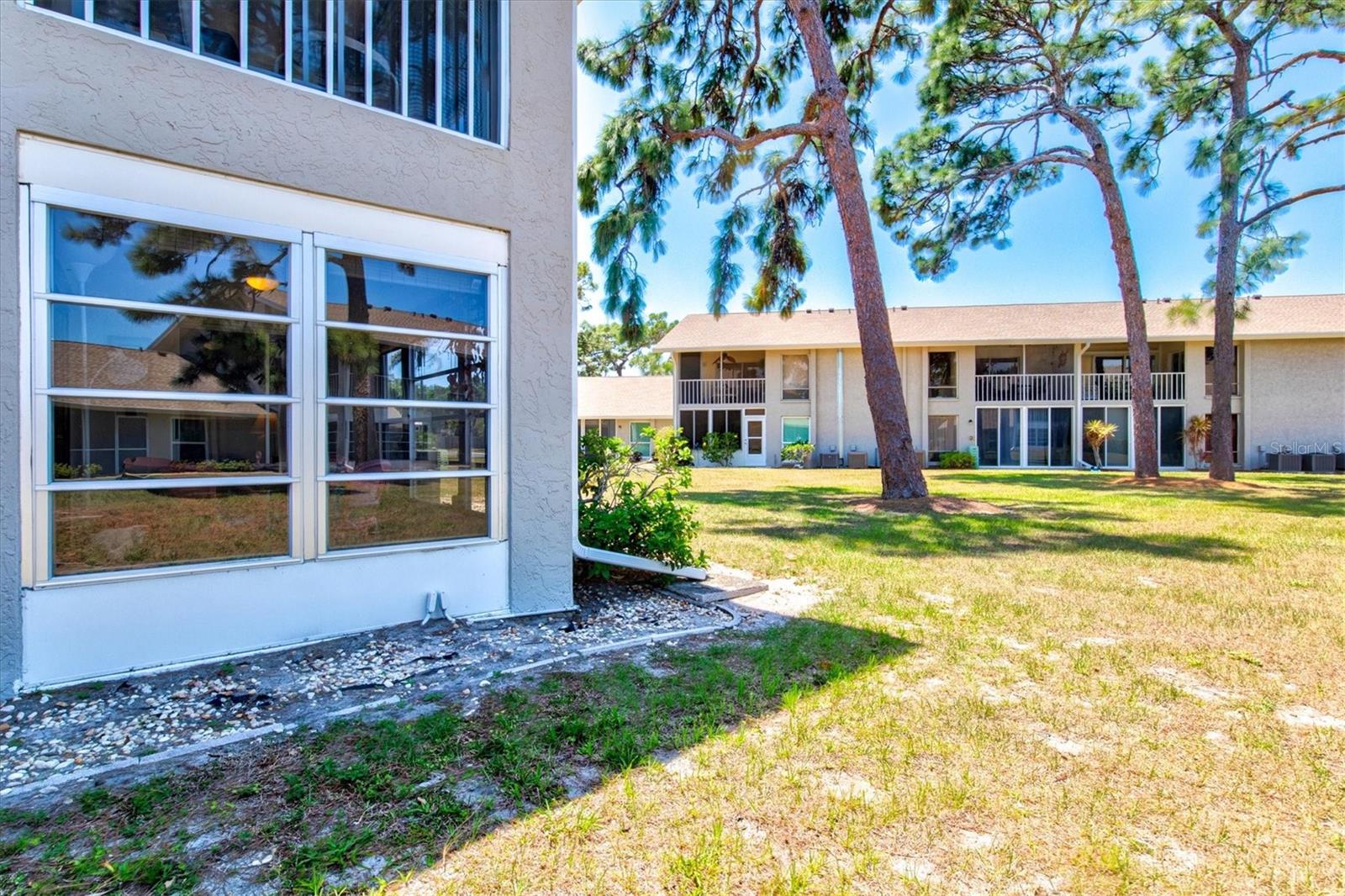 PINEBROOK LAKE CLUB PH 1 - Residential