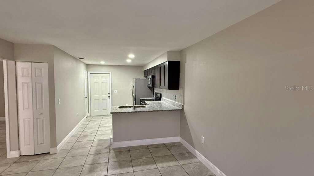 LAKE HART ESTATES - Residential Lease