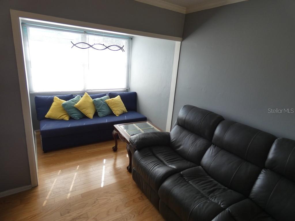 2001 GREENBRIAR BOULEVARD 13