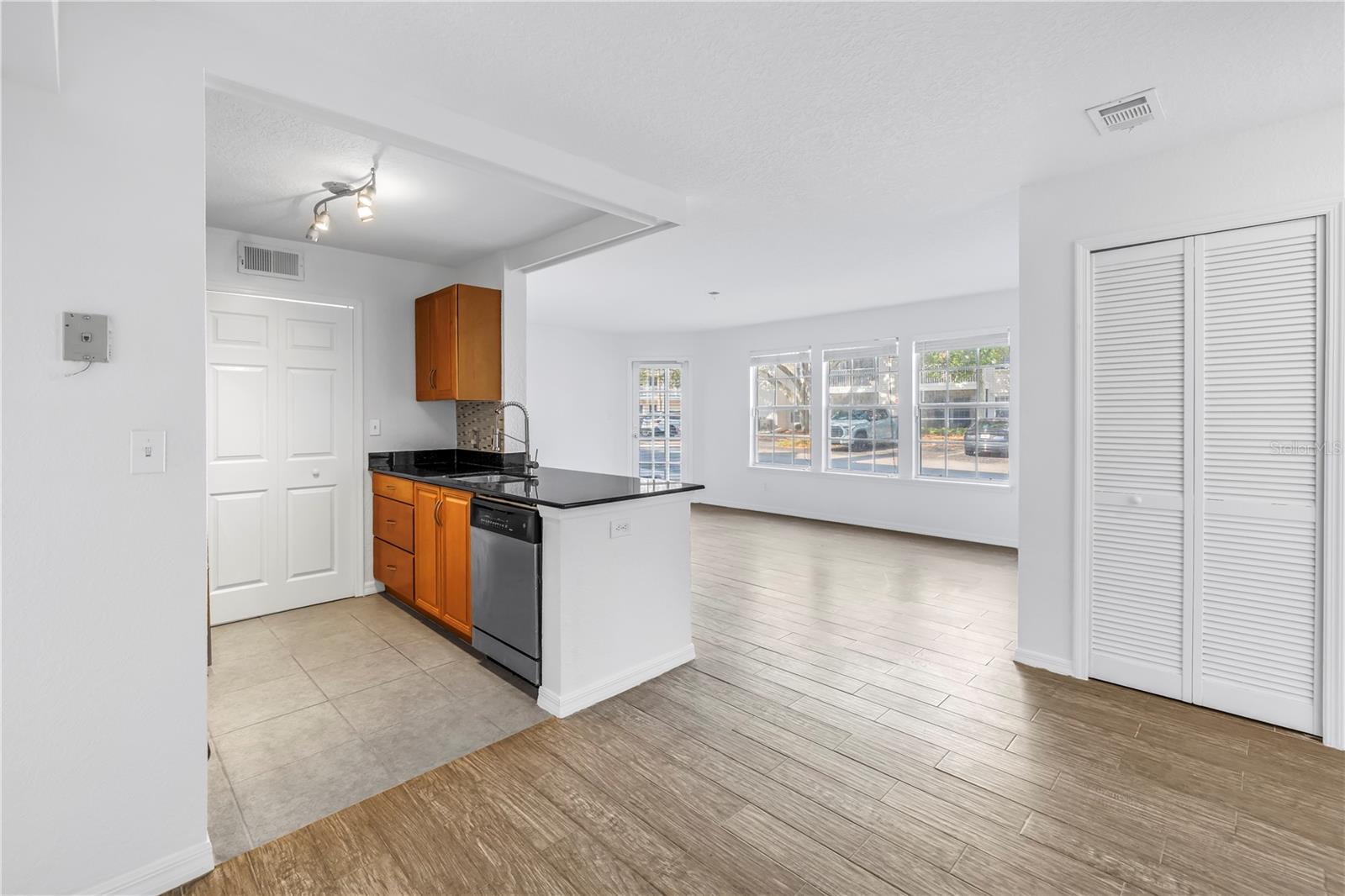 3305 HAVILAND COURT 101