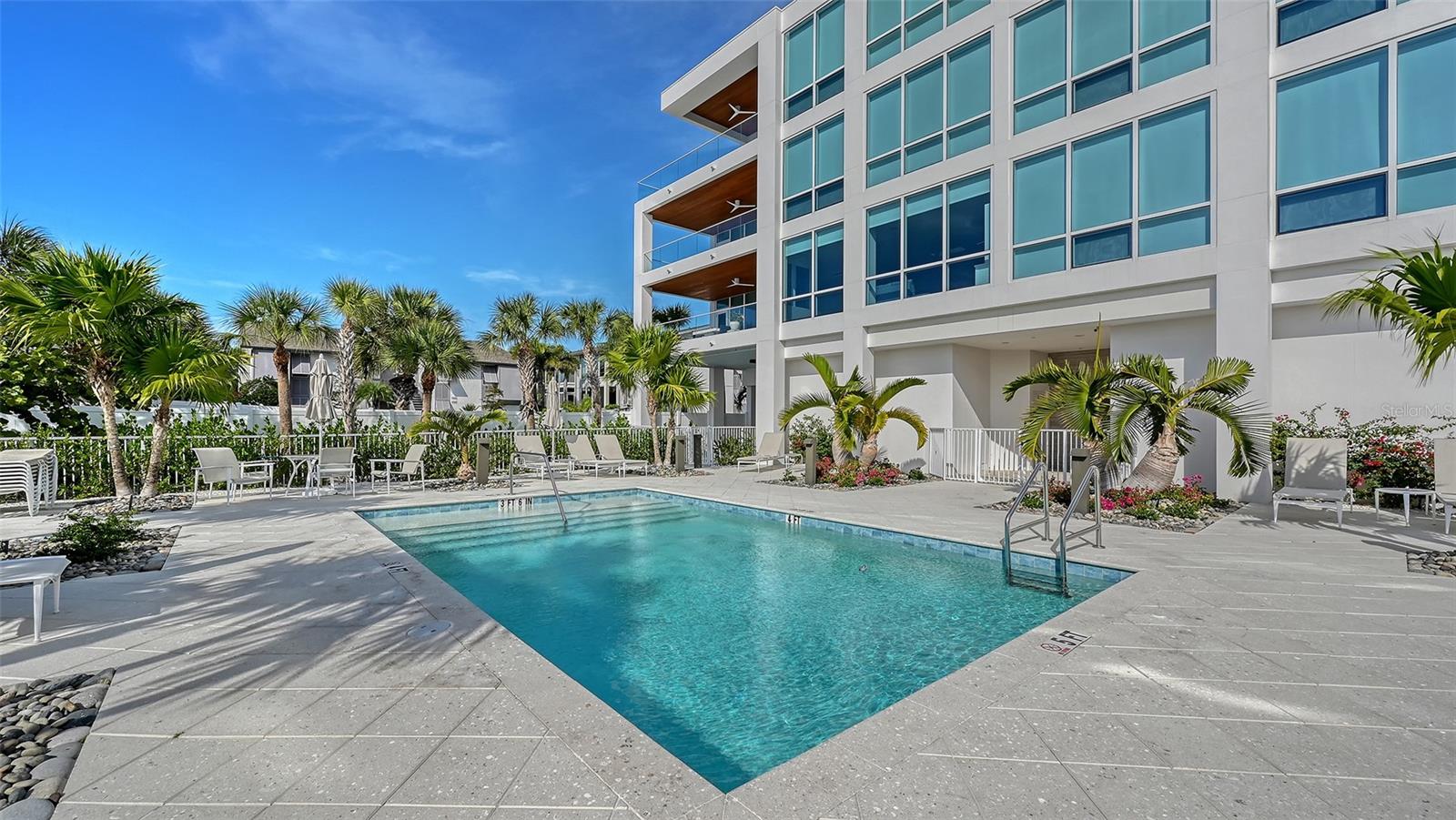 HALCYON SIESTA KEY - Residential