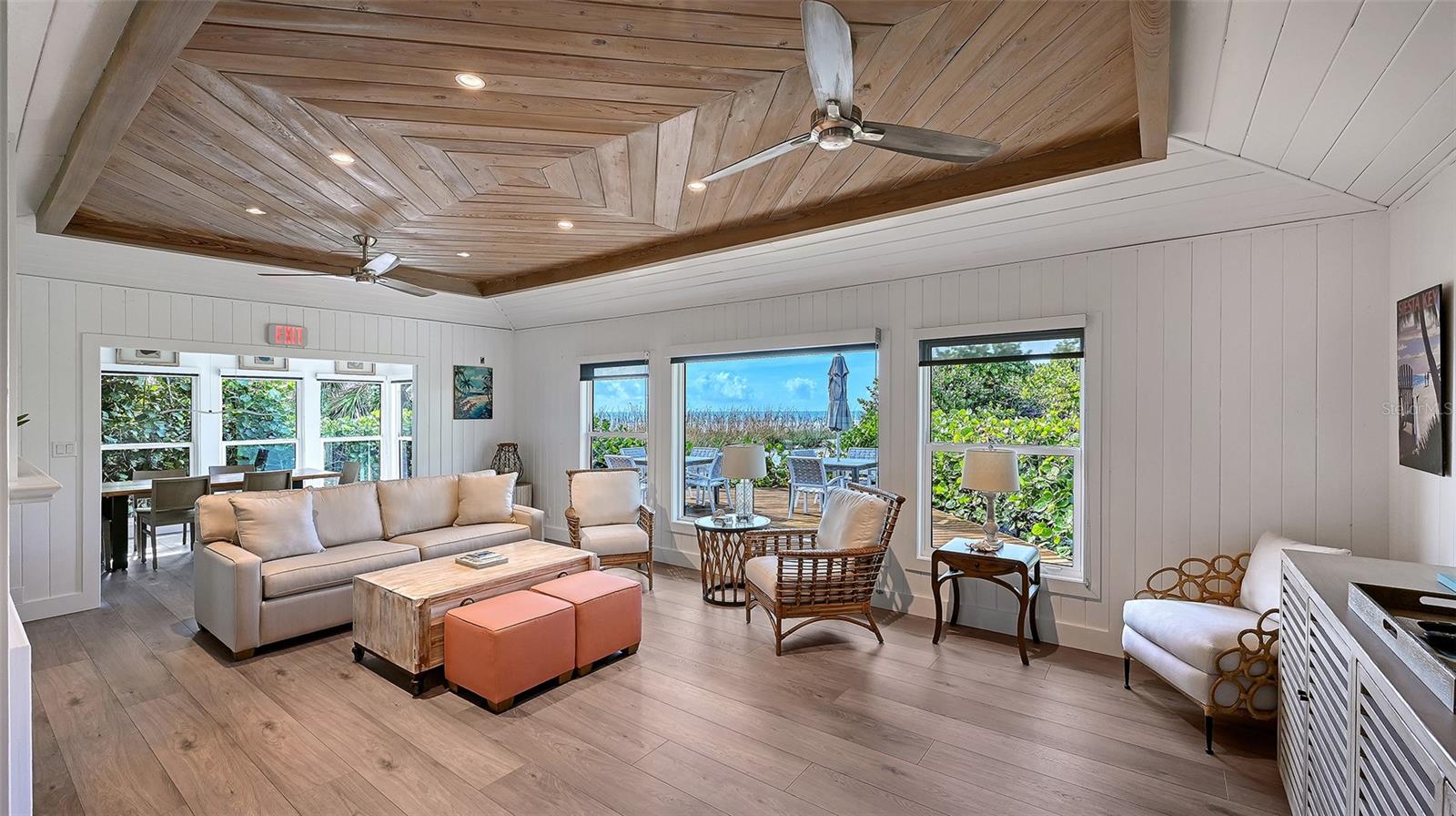 HALCYON SIESTA KEY - Residential