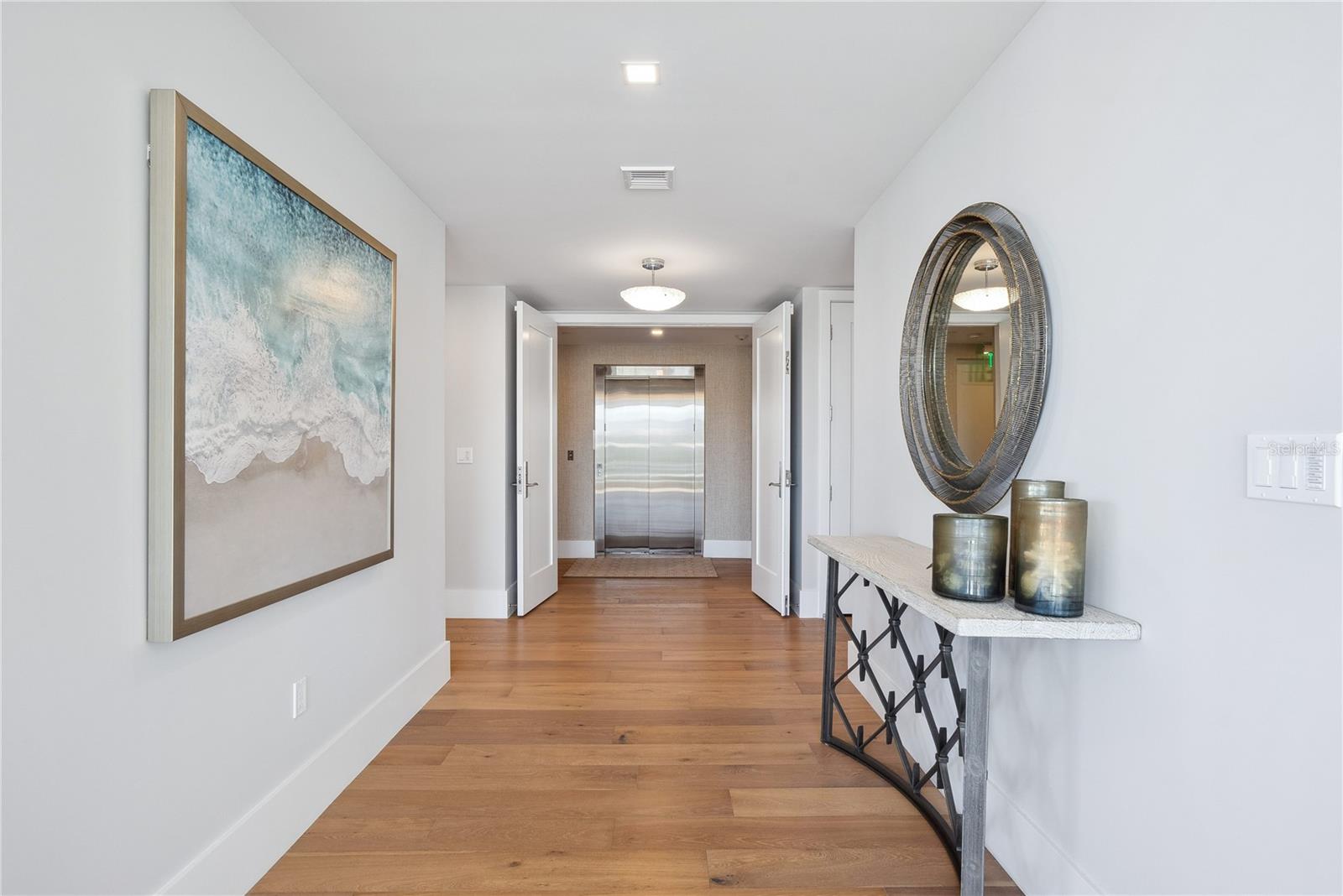 6100 MIDNIGHT PASS ROAD 201