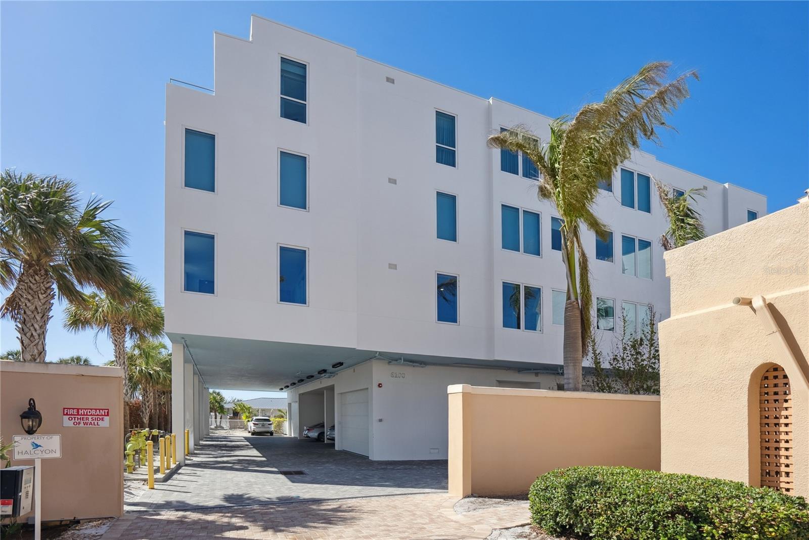 HALCYON SIESTA KEY - Residential