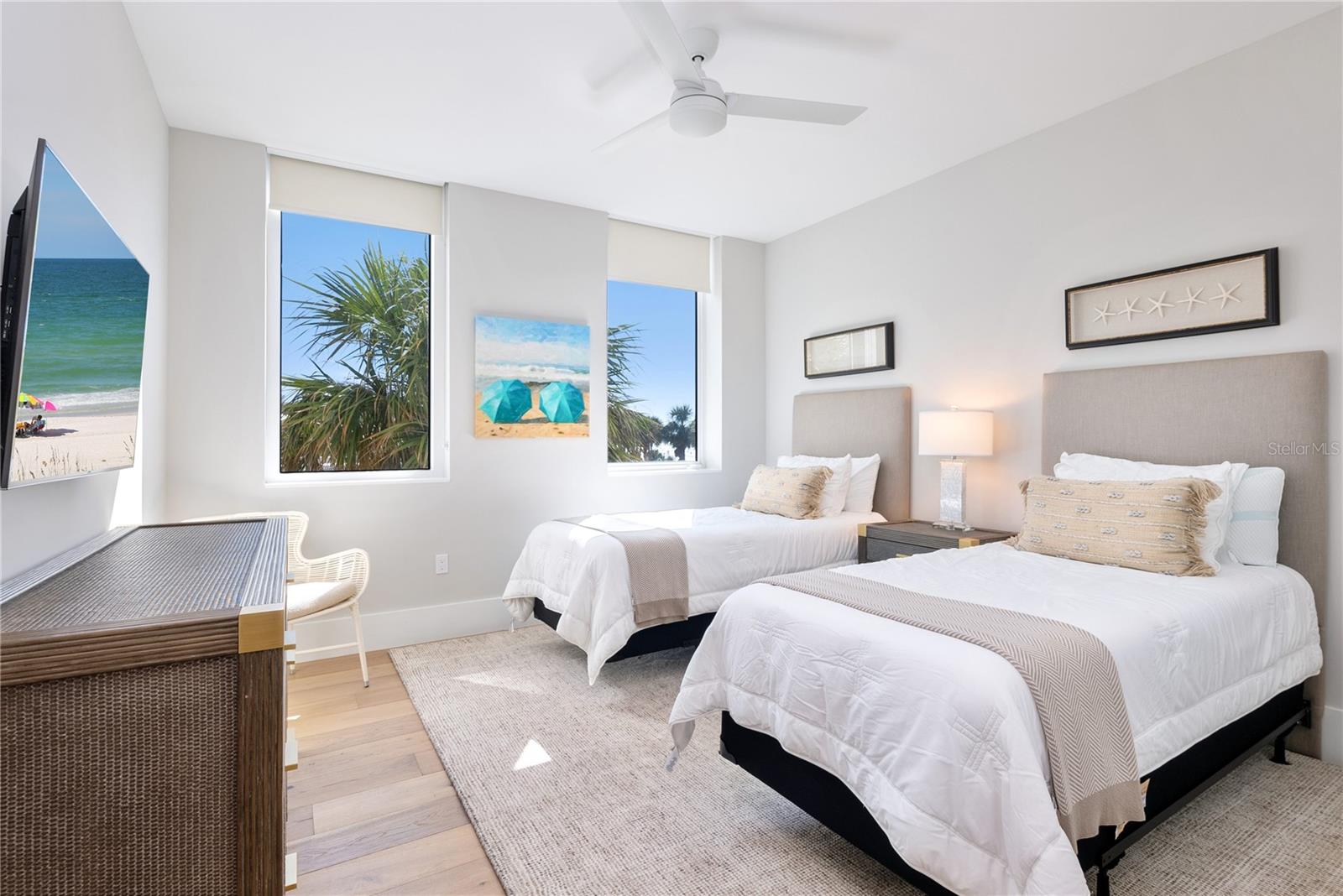 HALCYON SIESTA KEY - Residential