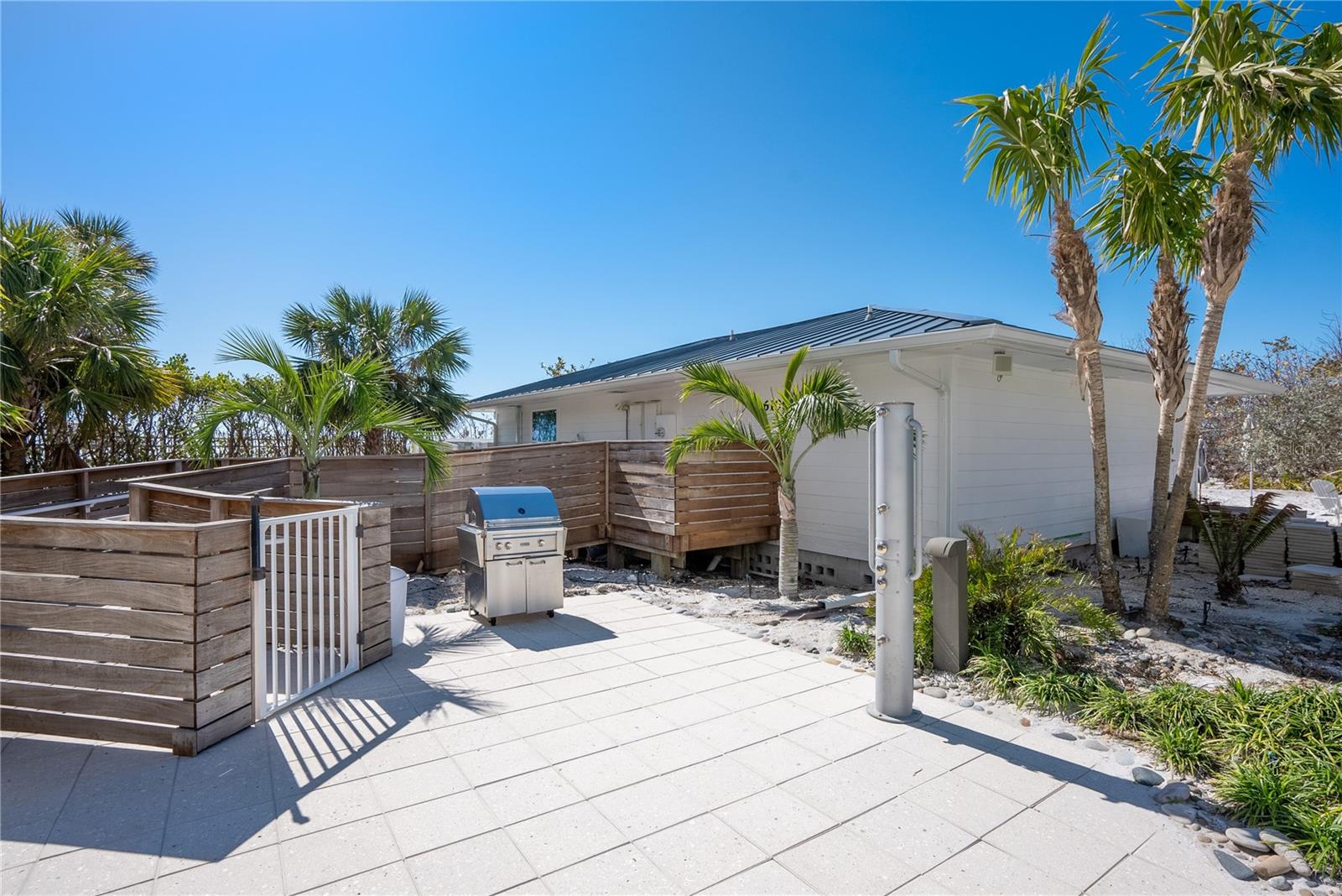 HALCYON SIESTA KEY - Residential