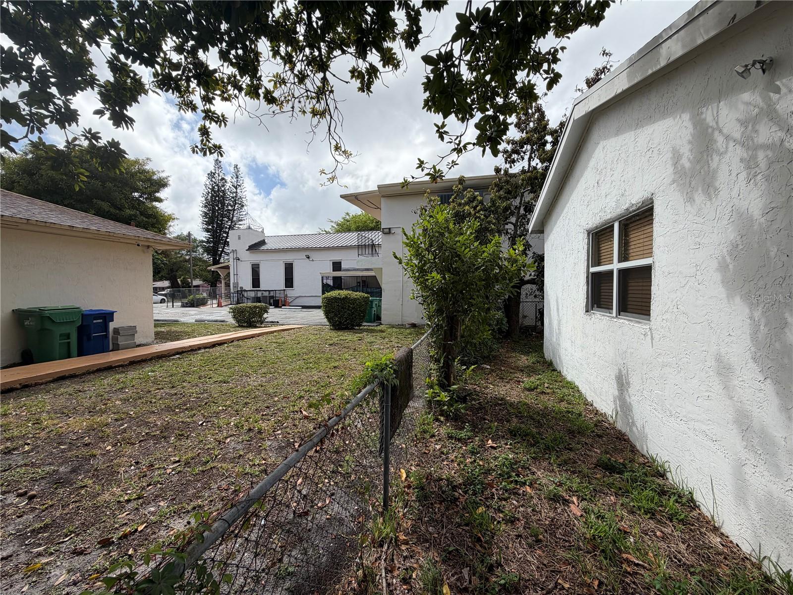 LIBERTY CITY - Residential