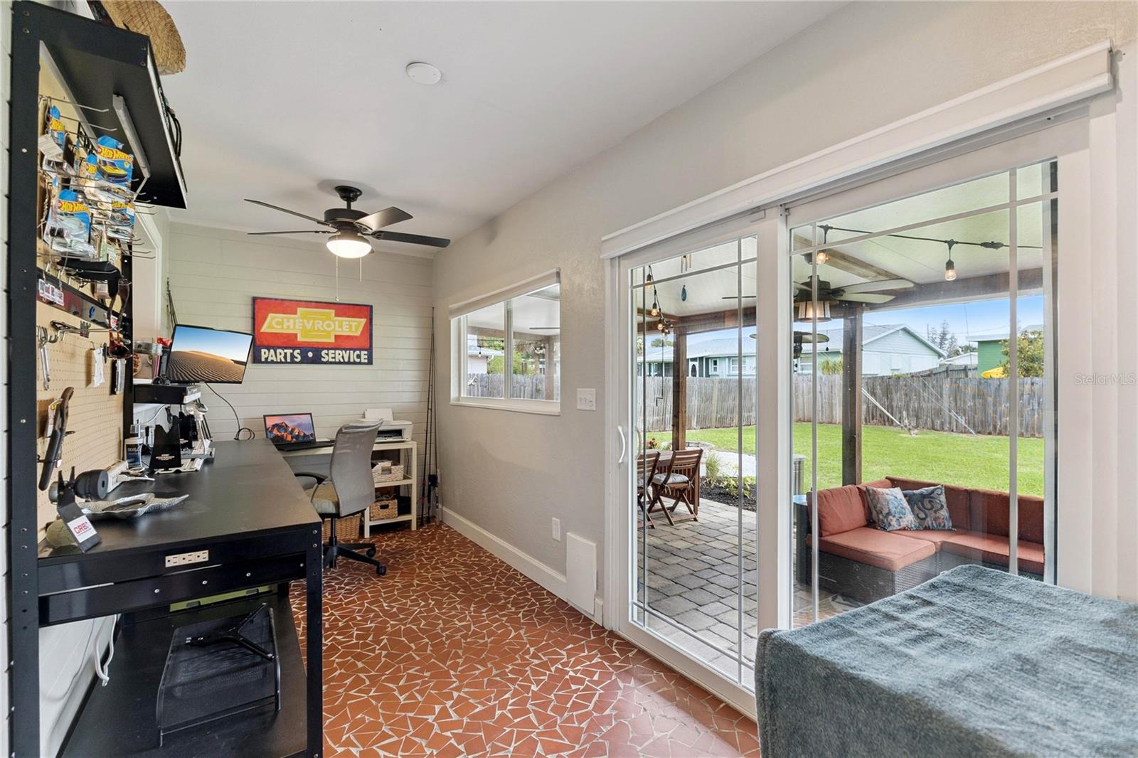 BRENDALE HEIGHTS ADD 01 IN OAKDALE PARK - Residential