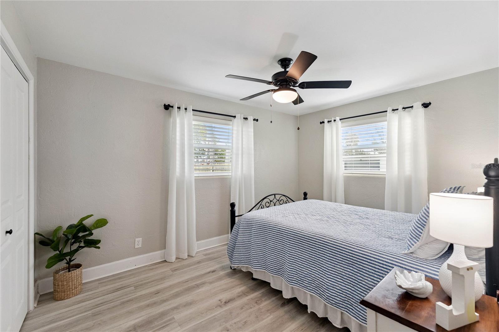 BRENDALE HEIGHTS ADD 01 IN OAKDALE PARK - Residential