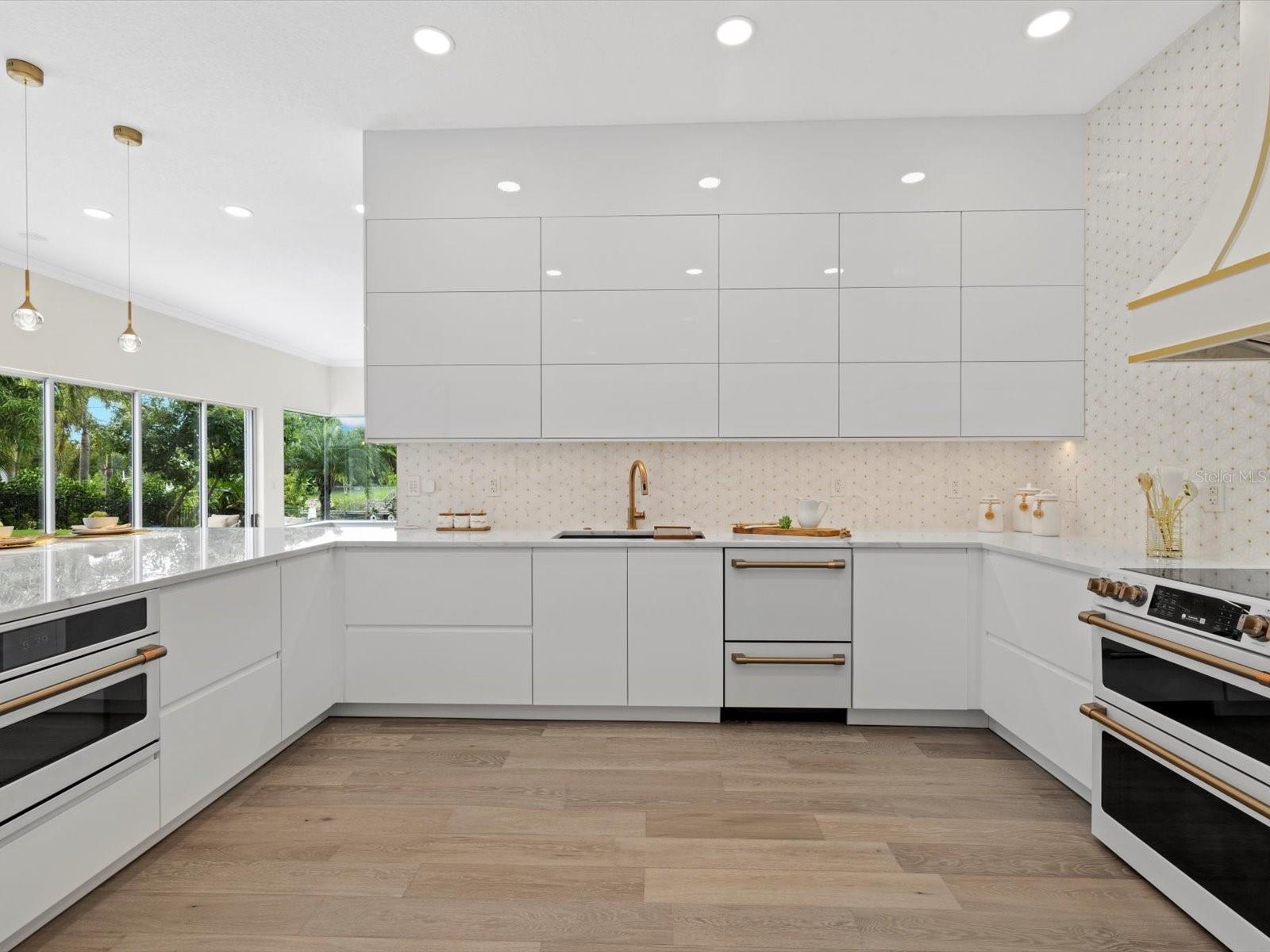 CORAL COVE - Residential