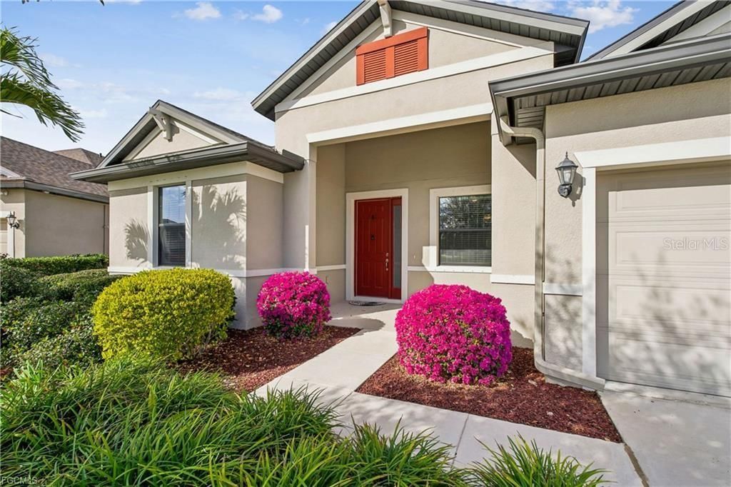 Photo of 11913 Sunburst Marble Road, Riverview, FL 33579 (MLS # C7520973)