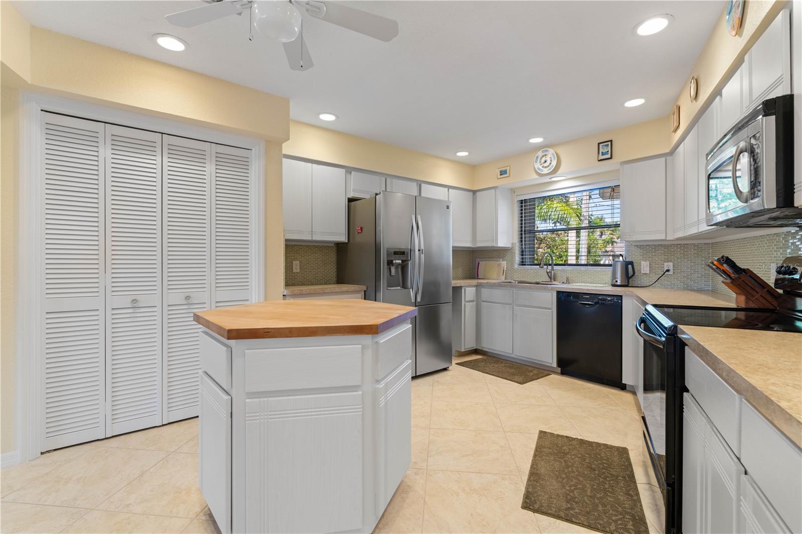 PUNTA GORDA ISLES SEC 06 - Residential
