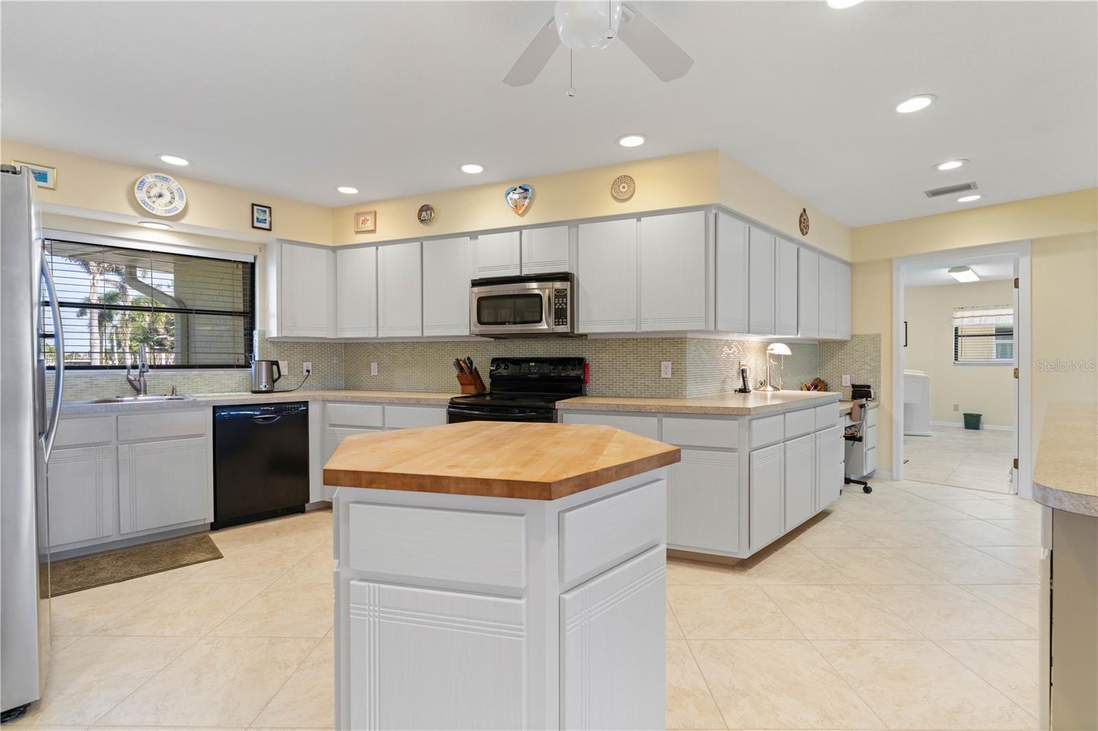 PUNTA GORDA ISLES SEC 06 - Residential