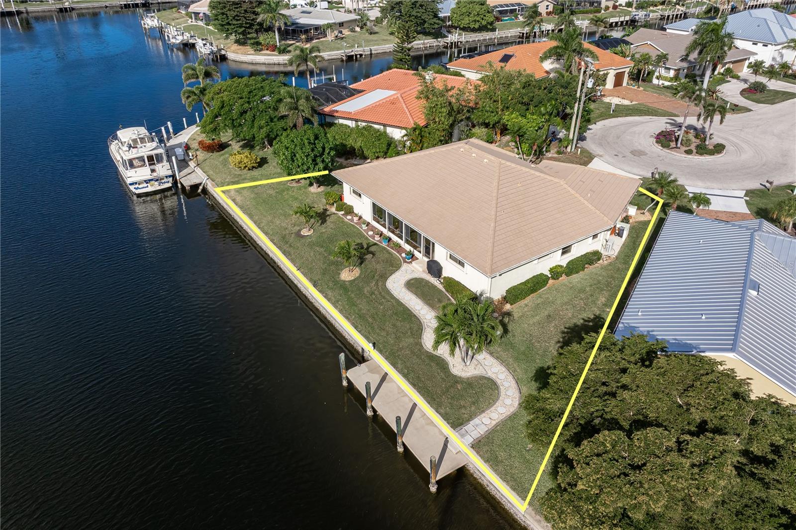PUNTA GORDA ISLES SEC 06 - Residential