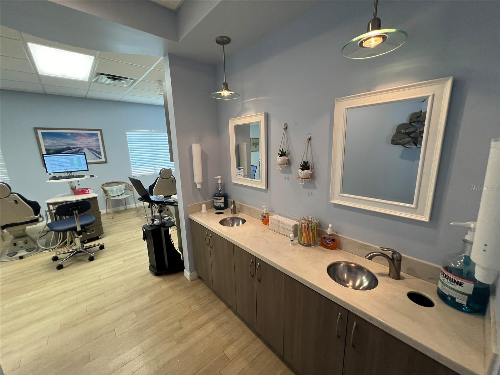 BIG BEND PROFESSIONAL CENTER - Commercial Lease