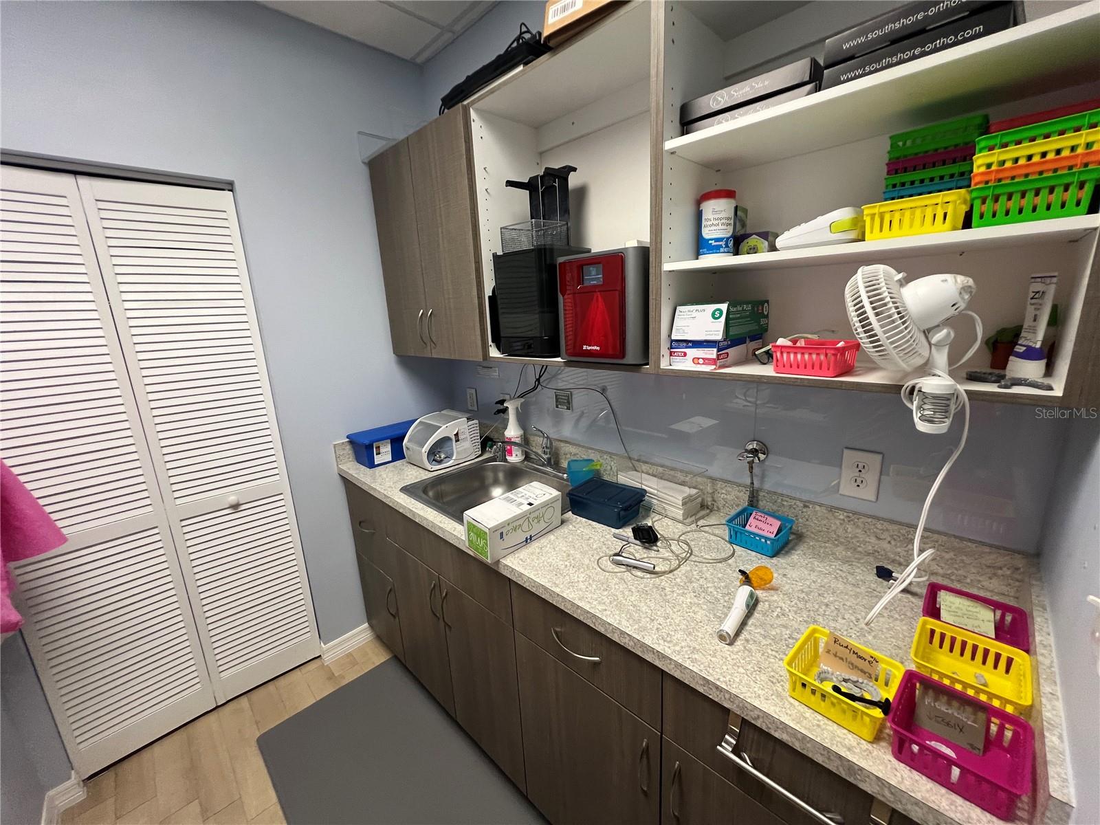 BIG BEND PROFESSIONAL CENTER - Commercial Lease