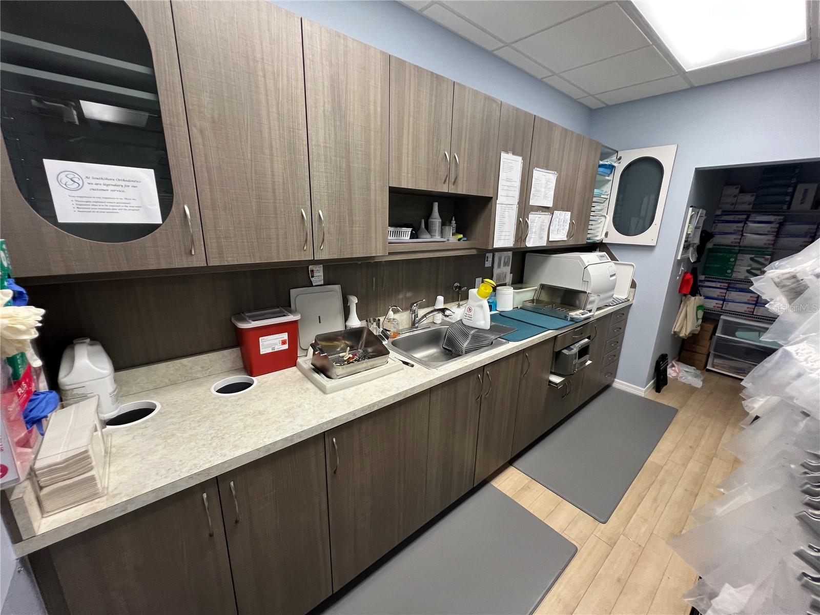 BIG BEND PROFESSIONAL CENTER - Commercial Lease