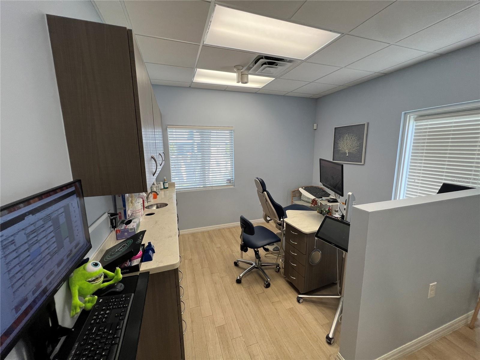 BIG BEND PROFESSIONAL CENTER - Commercial Lease