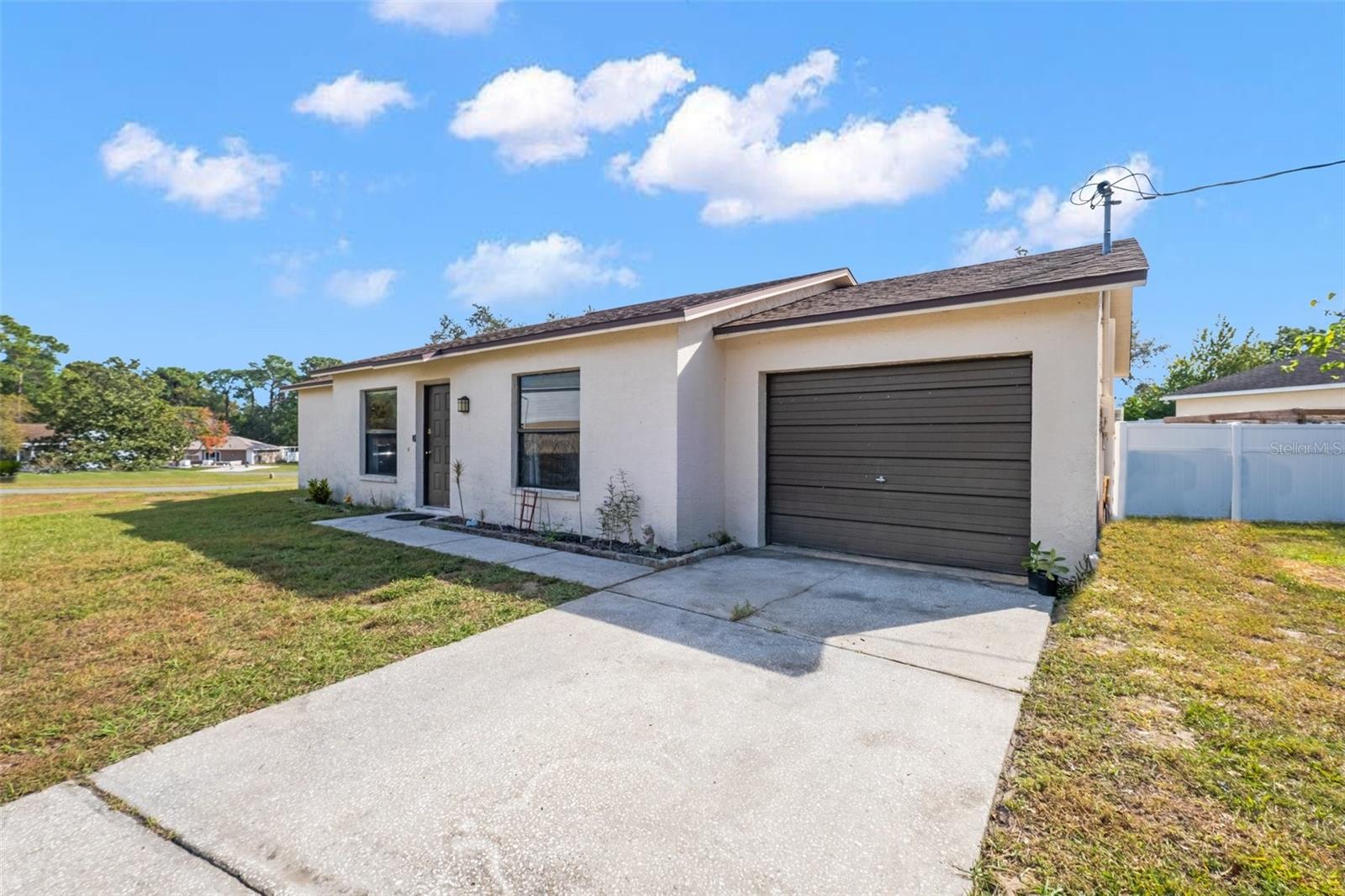 SPRING HILL - Residential