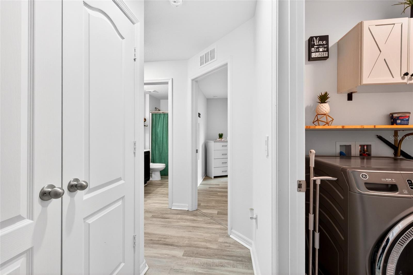 SHERMAN HILLS PH V - Residential