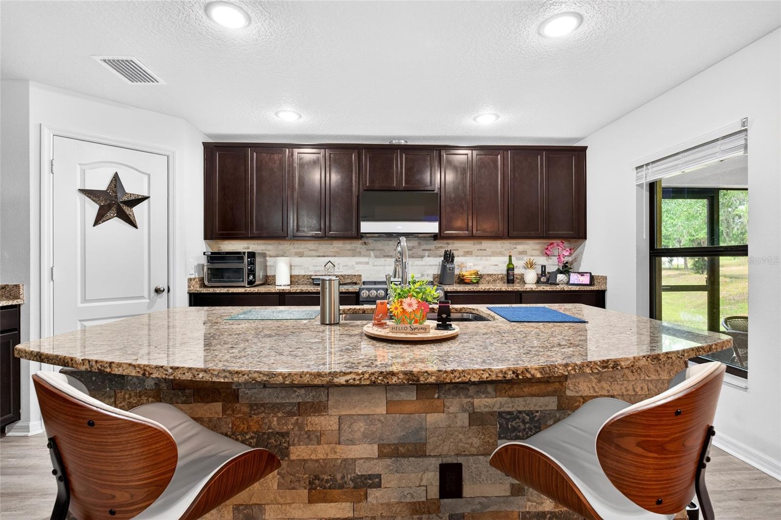 SHERMAN HILLS PH V - Residential