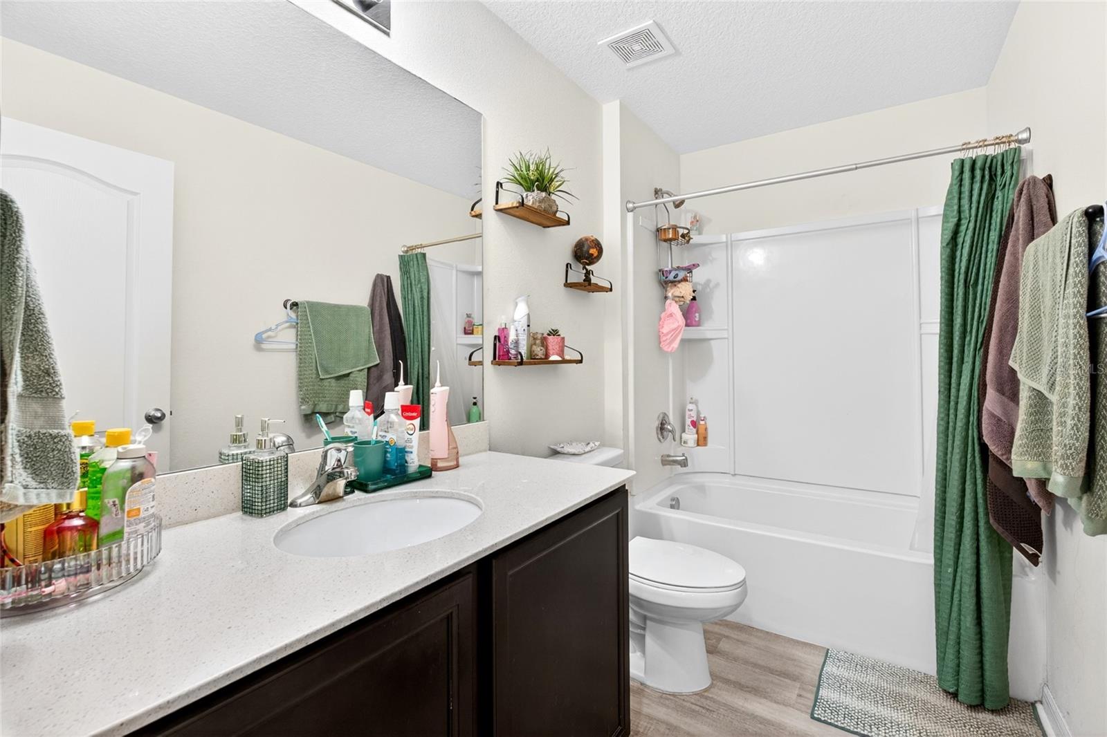SHERMAN HILLS PH V - Residential