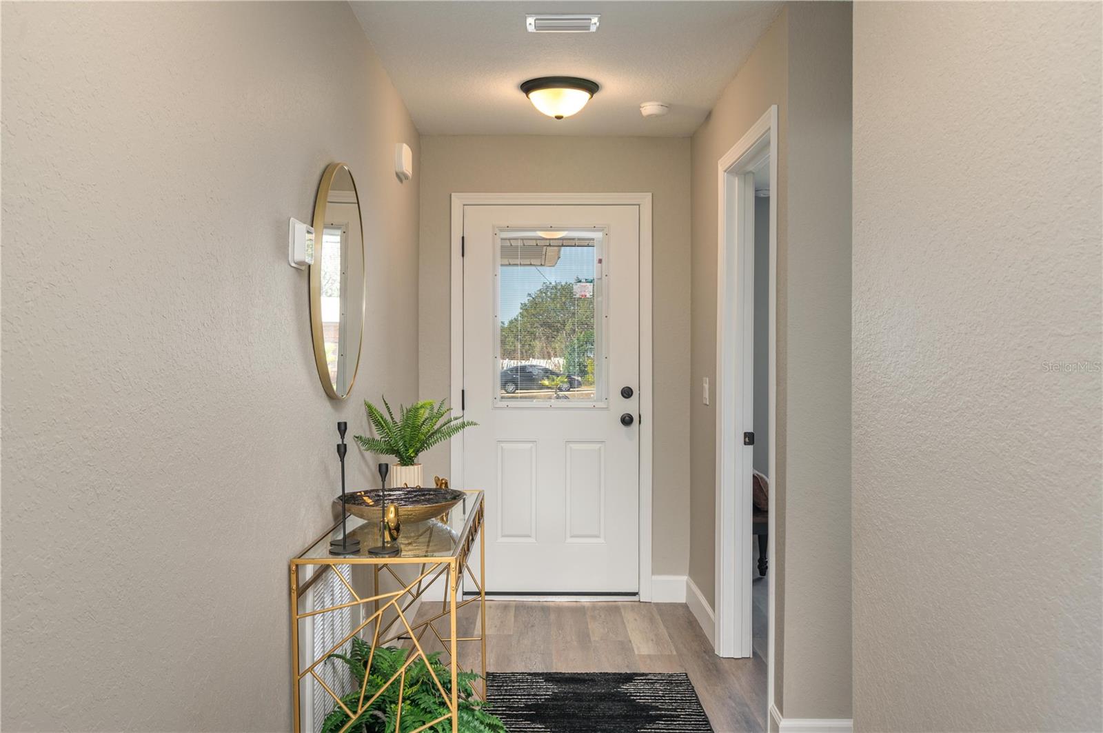 AVON PARK LAKES - Residential