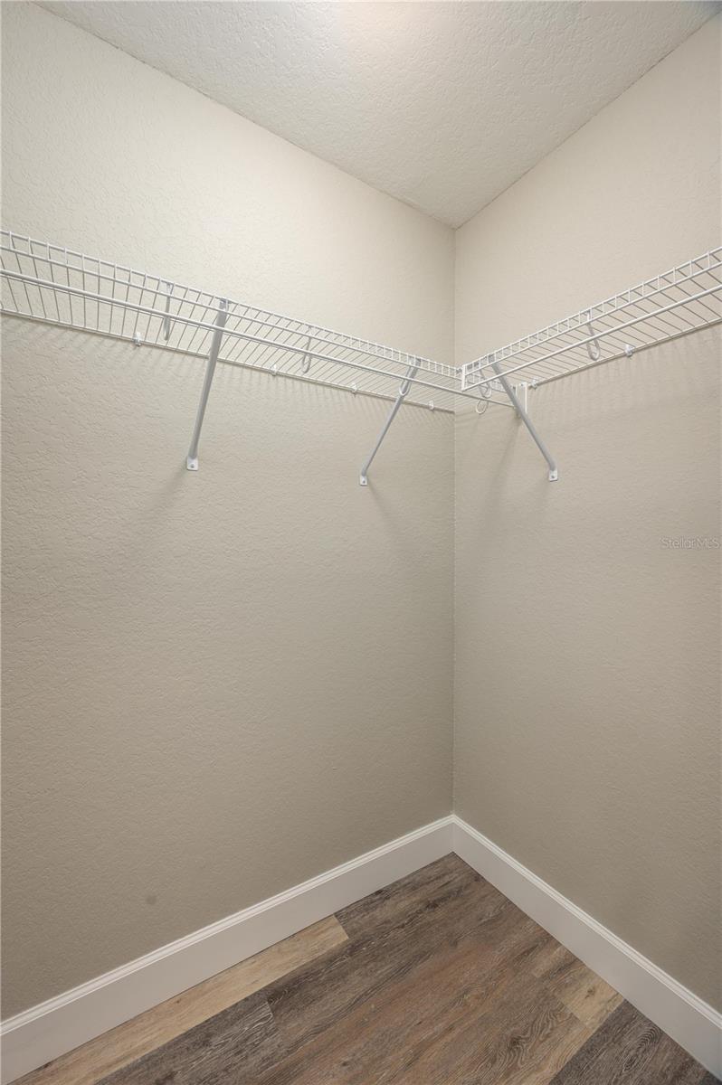 AVON PARK LAKES - Residential