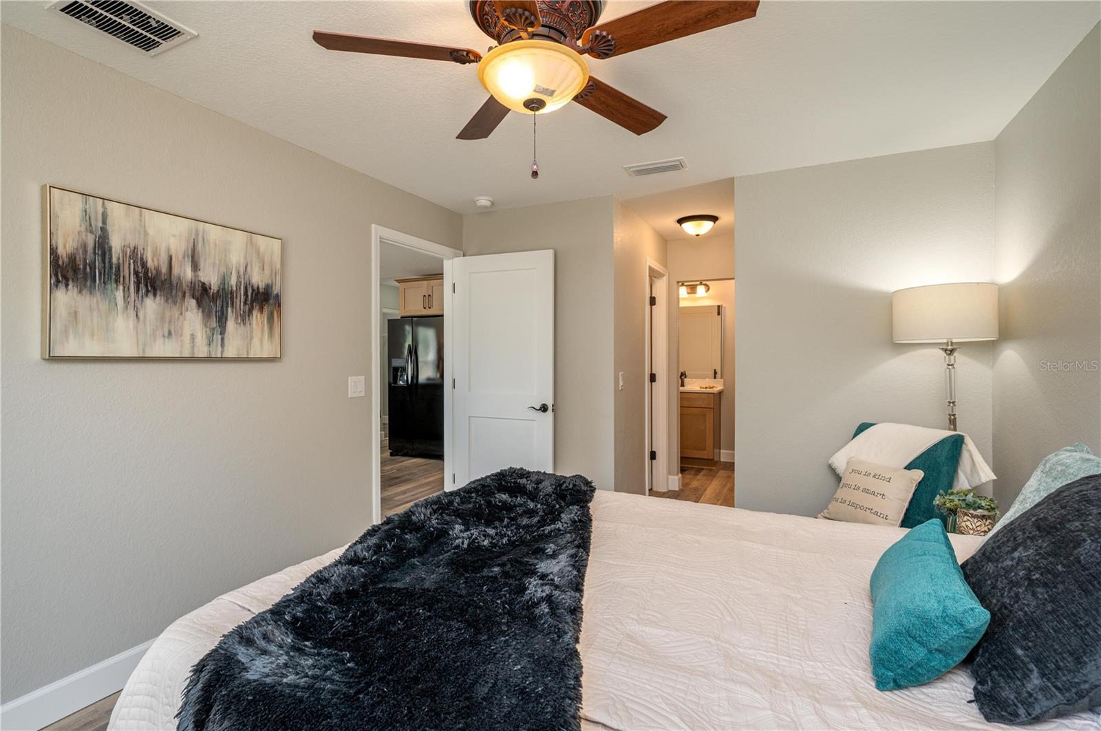 AVON PARK LAKES - Residential