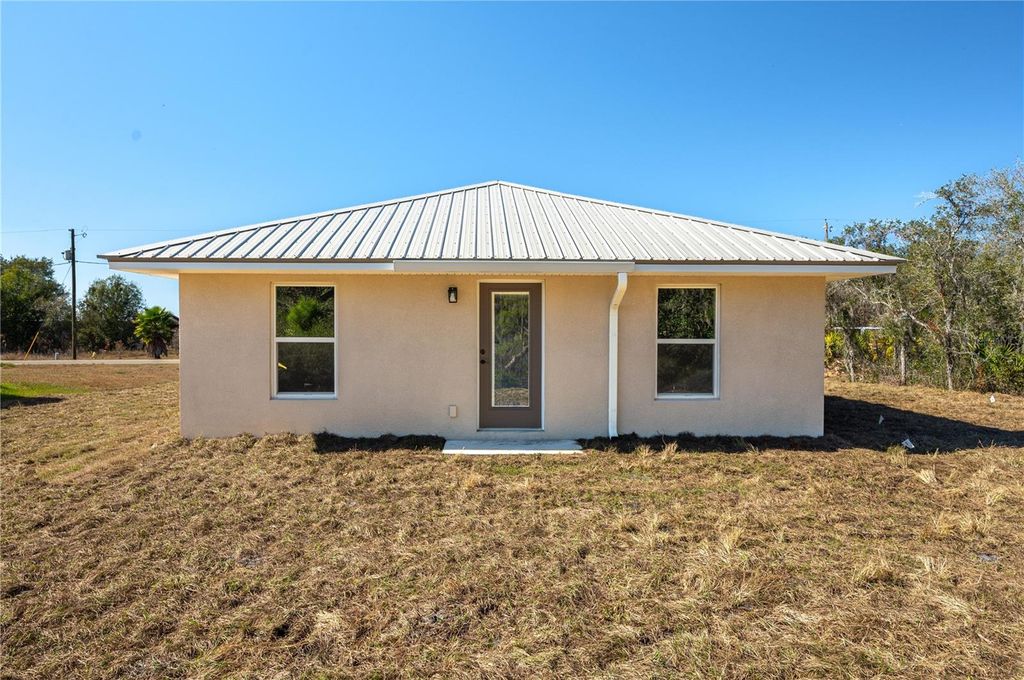 Photo of 3206 N Sedgewick Road, Avon Park, FL 33825 (MLS # P4937569)