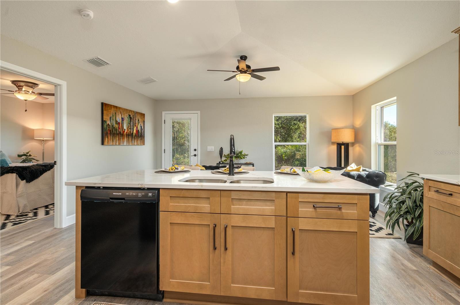 AVON PARK LAKES - Residential