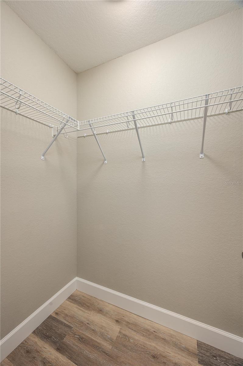 AVON PARK LAKES - Residential