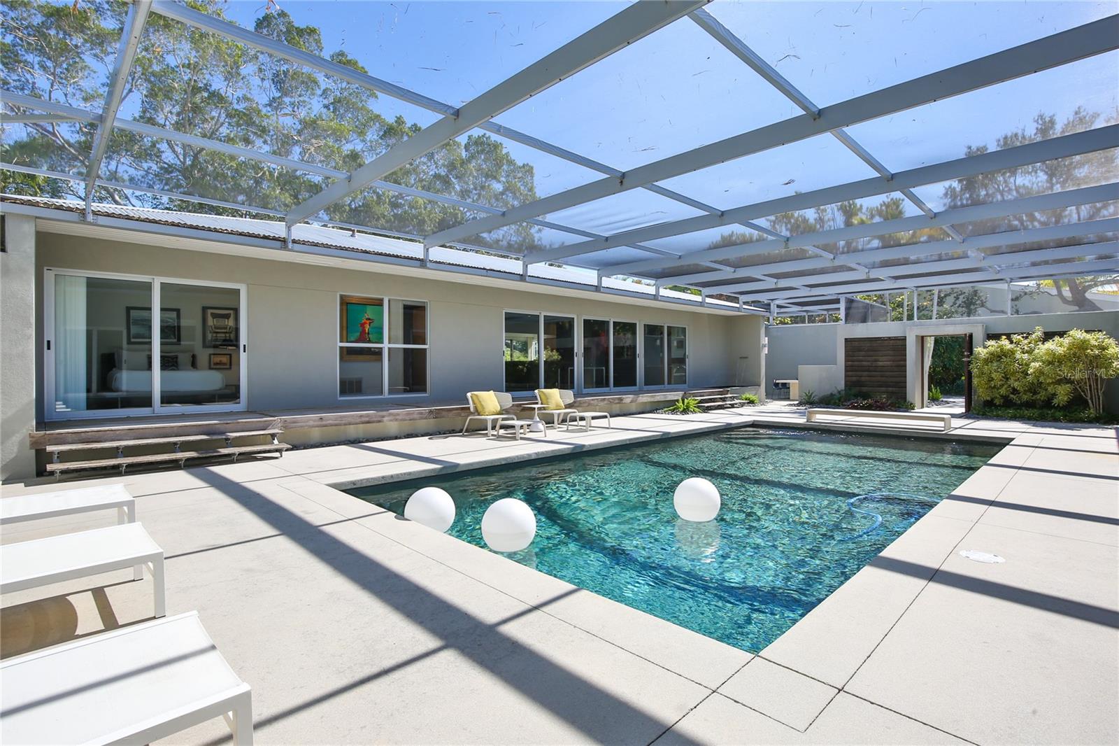 COCOANUT BAYOU - Residential