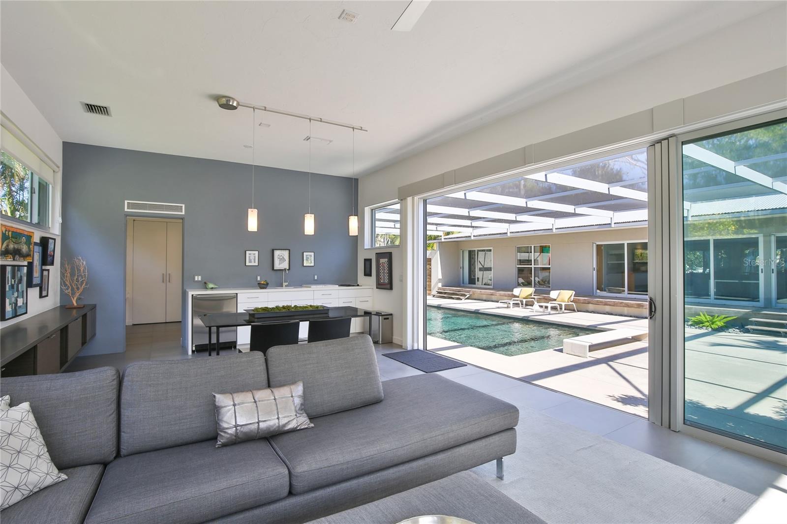 COCOANUT BAYOU - Residential