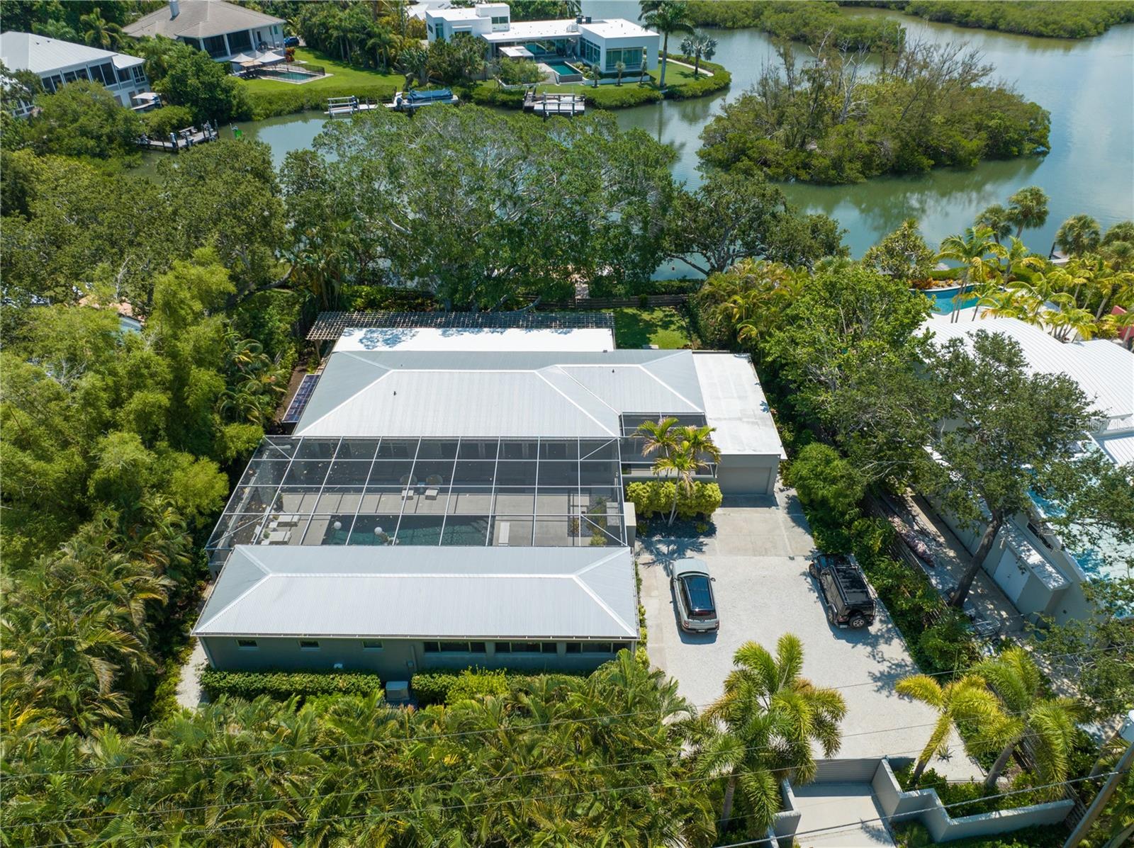 COCOANUT BAYOU - Residential