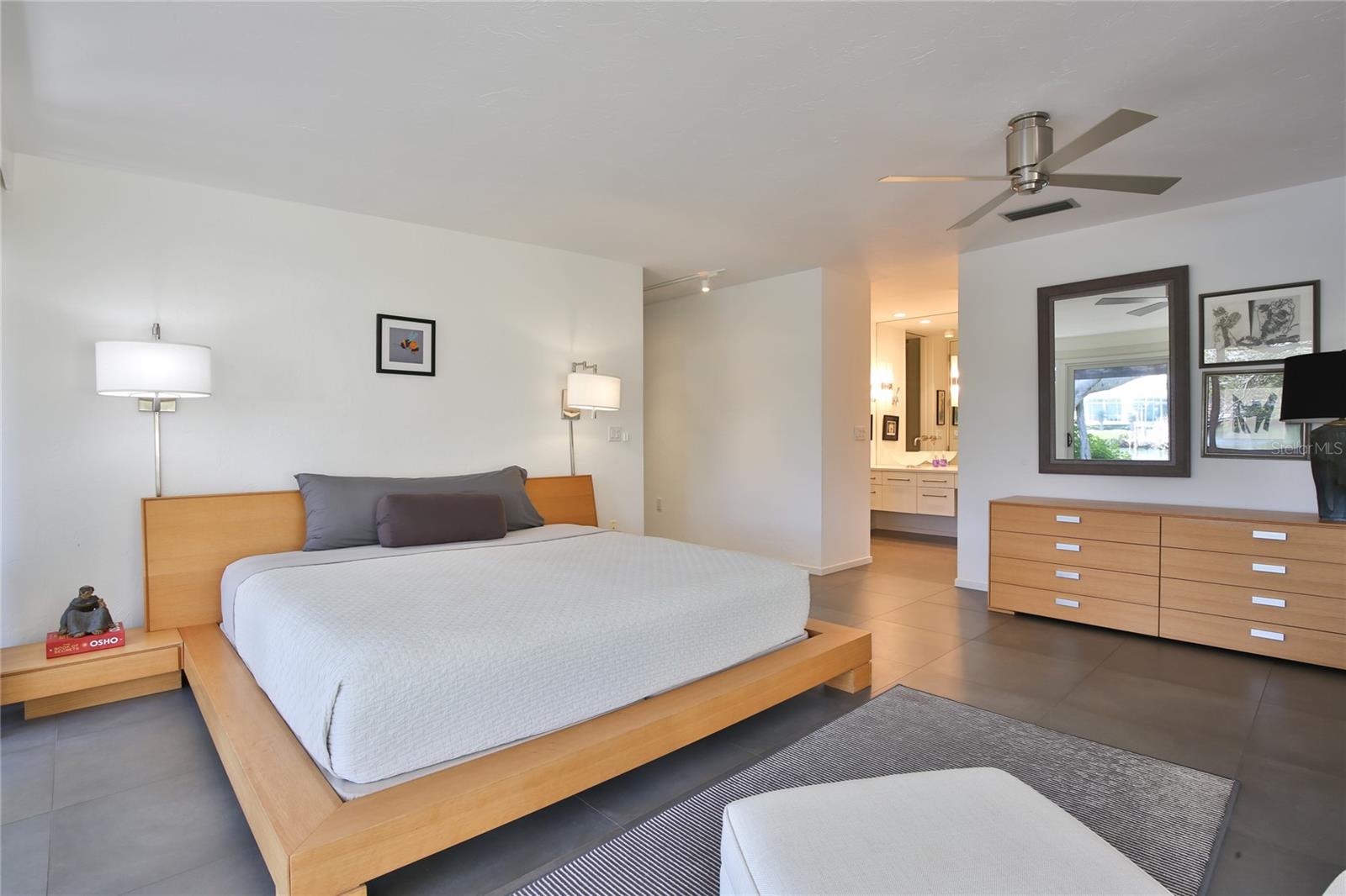 COCOANUT BAYOU - Residential