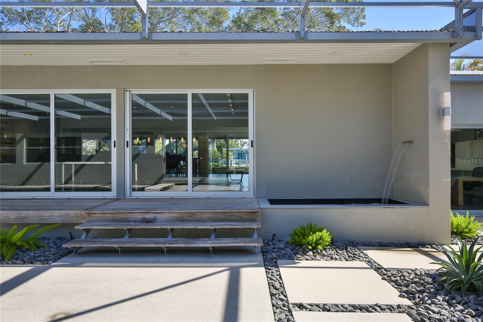 COCOANUT BAYOU - Residential