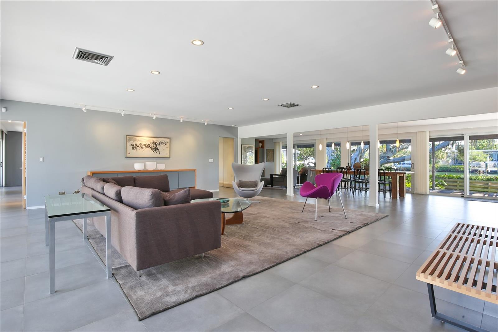 COCOANUT BAYOU - Residential