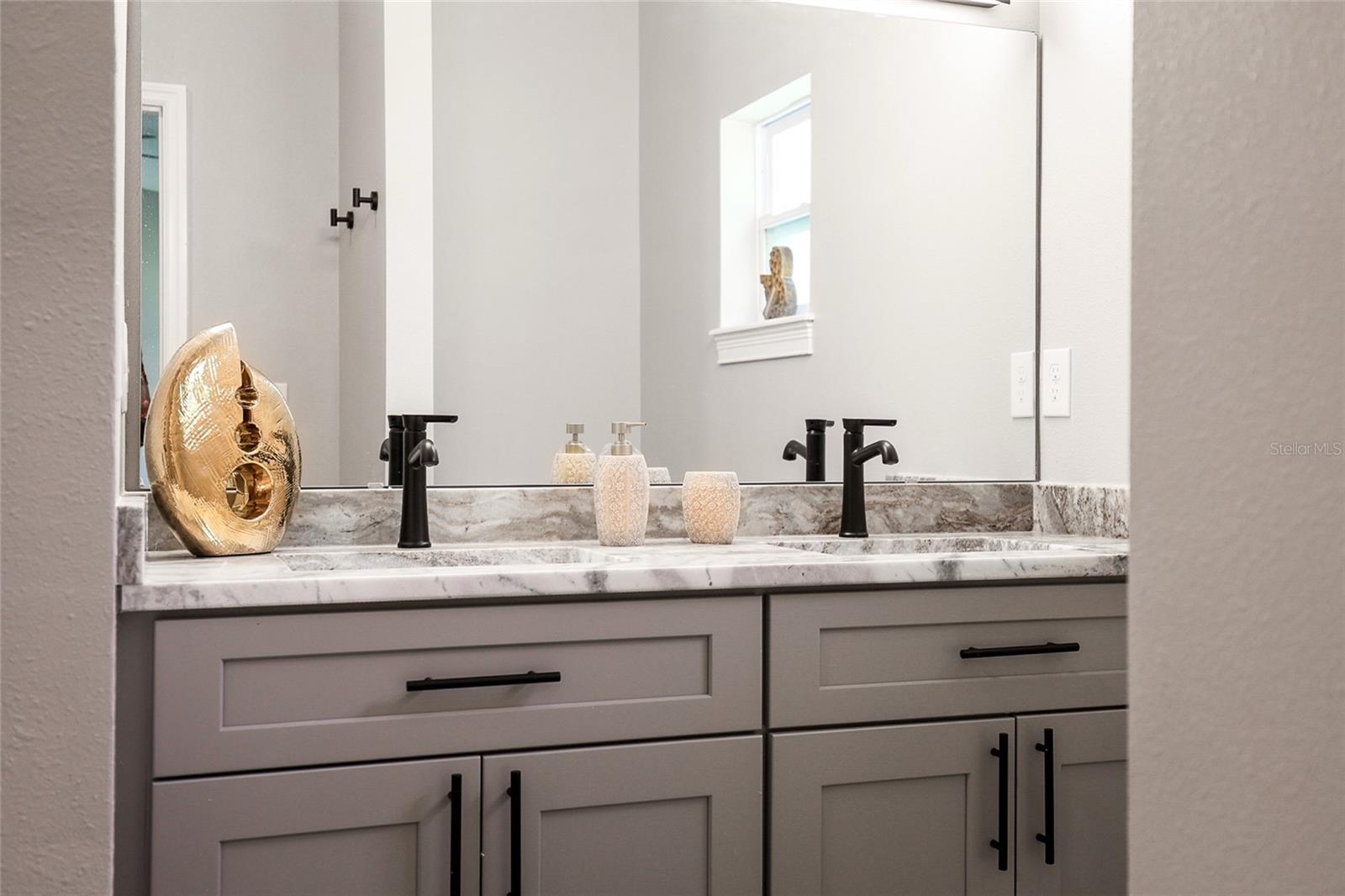 N 60 FT OF S 790 FT OF W 160 FT OF LOTS 12 & 23 BL - Residential