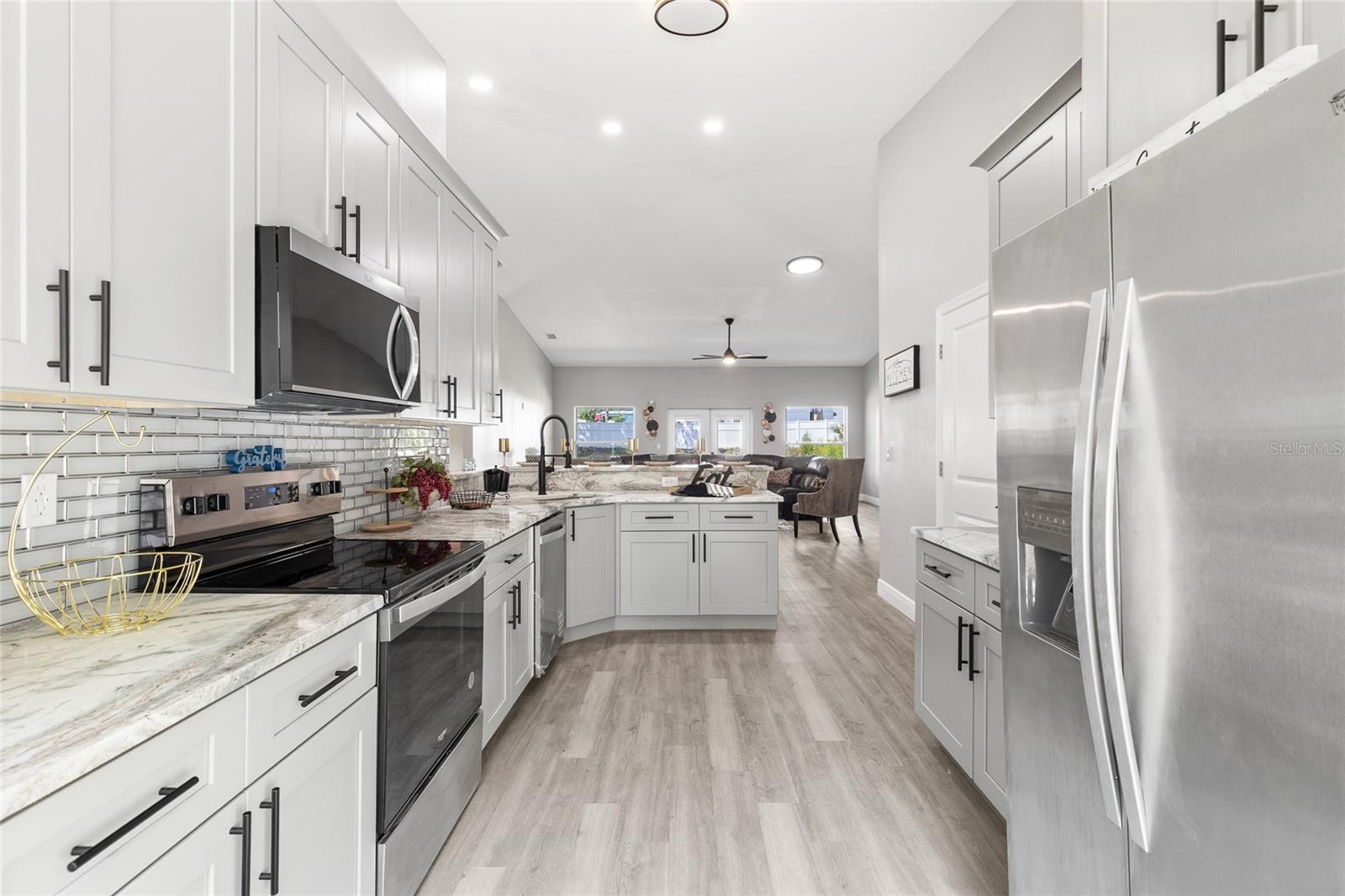 N 60 FT OF S 790 FT OF W 160 FT OF LOTS 12 & 23 BL - Residential