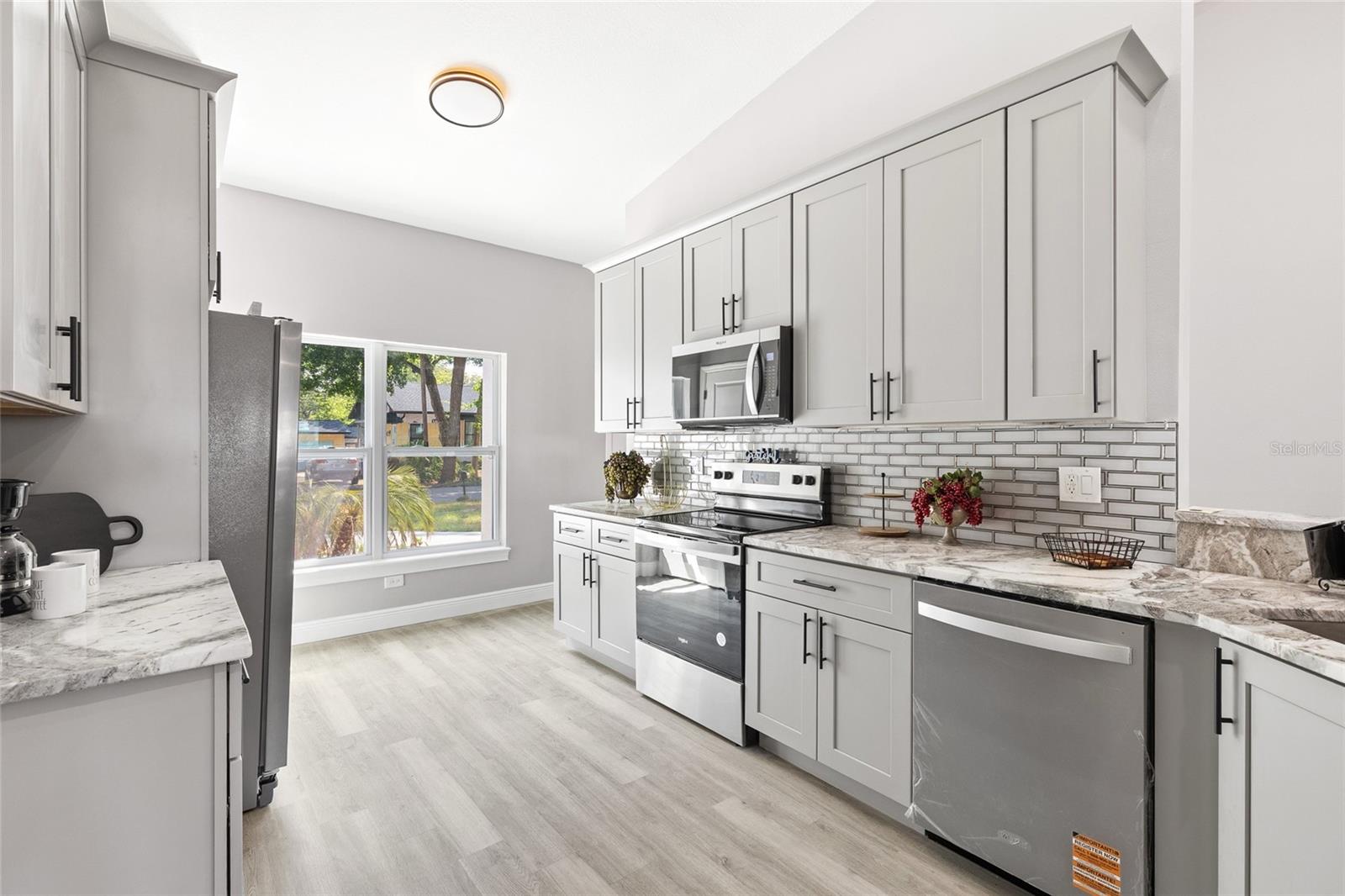 N 60 FT OF S 790 FT OF W 160 FT OF LOTS 12 & 23 BL - Residential