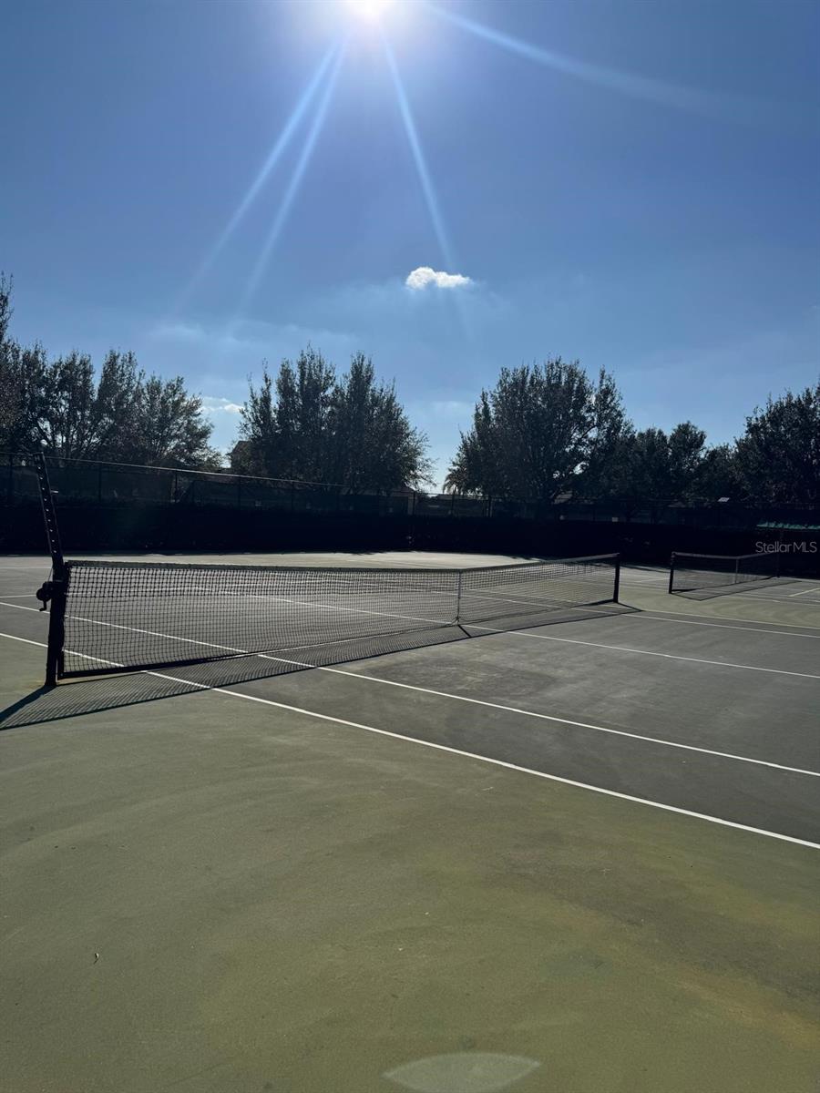 SUMMERLAKE GRVS - Residential