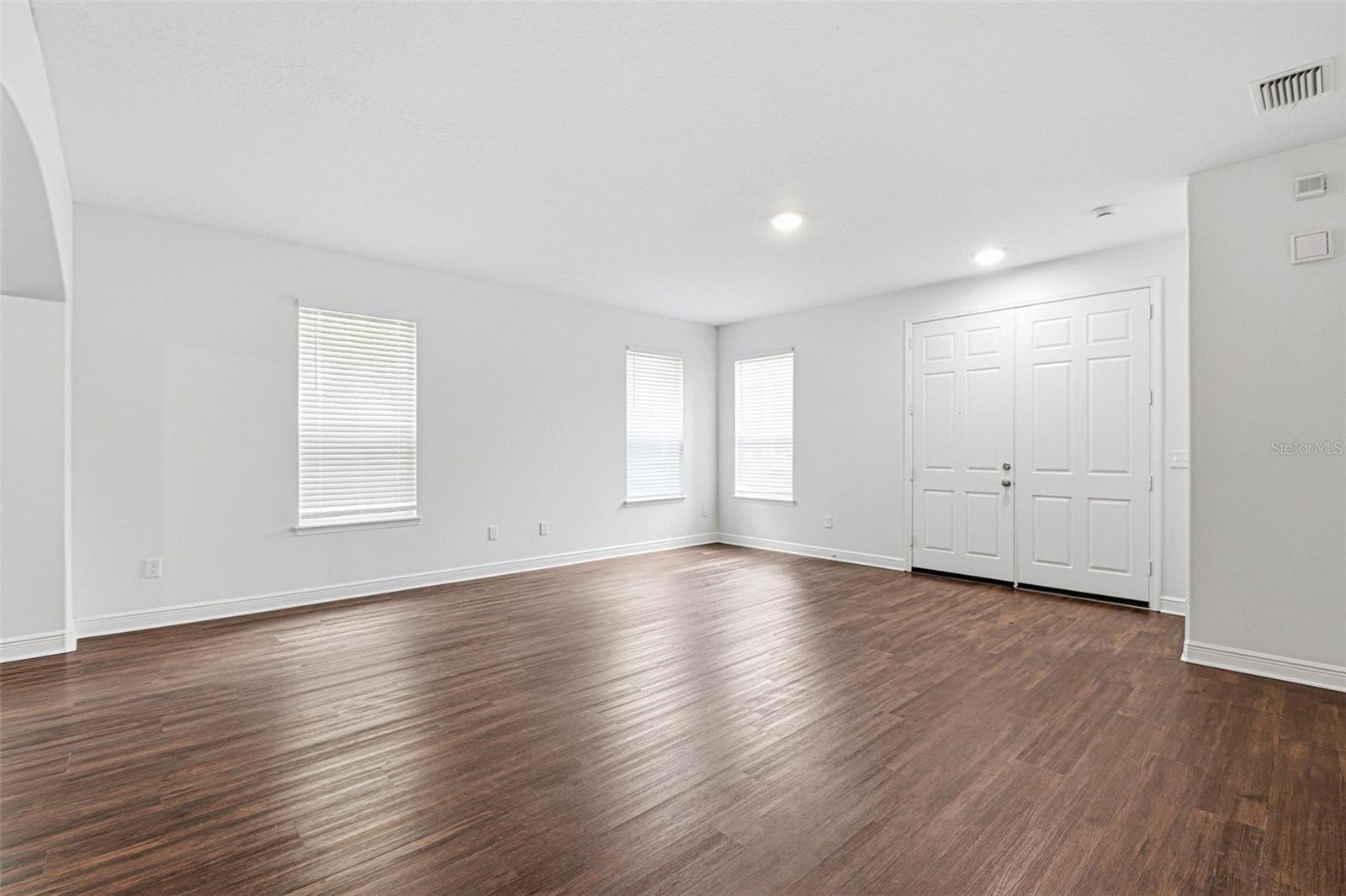 HAMPTON LAKES AT MAIN STREET - Residential