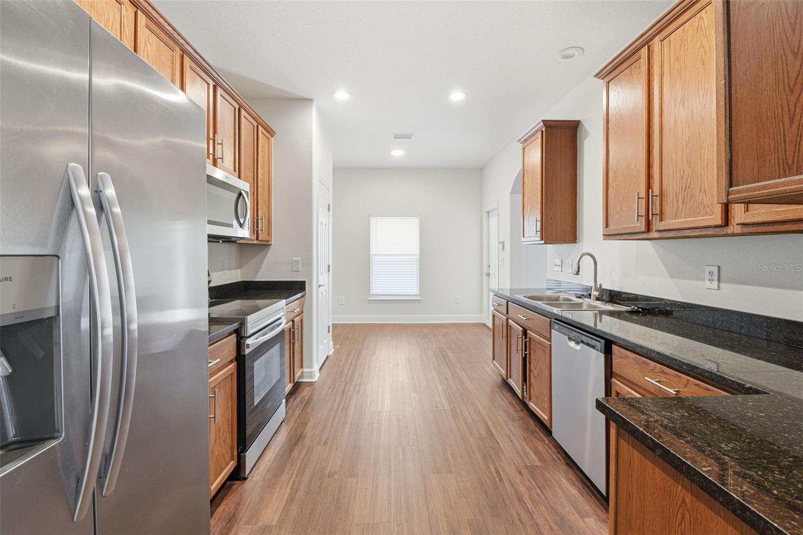 HAMPTON LAKES AT MAIN STREET - Residential