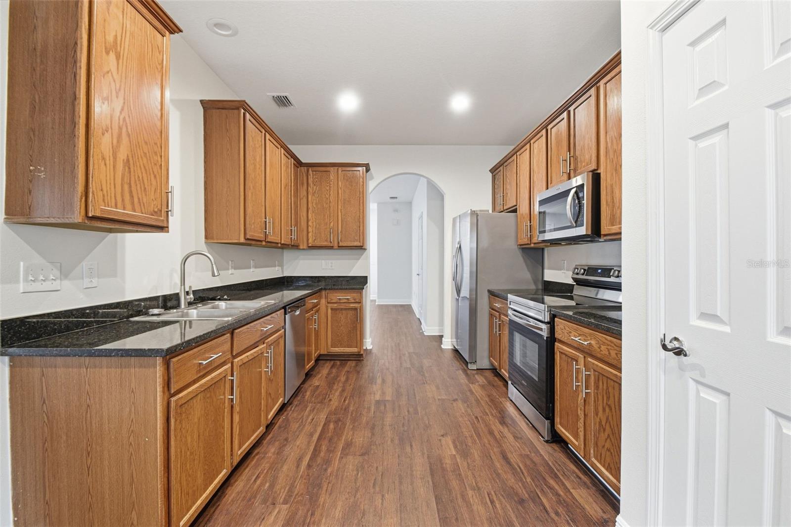 HAMPTON LAKES AT MAIN STREET - Residential